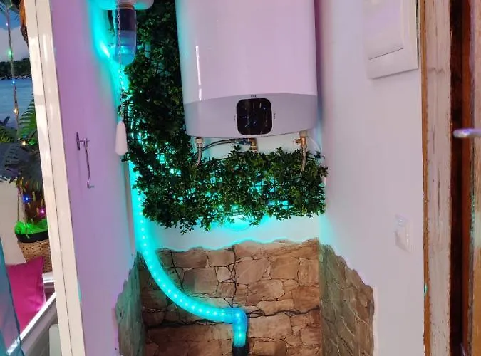 Wonder Paraiso Magico Couette-café Nerja